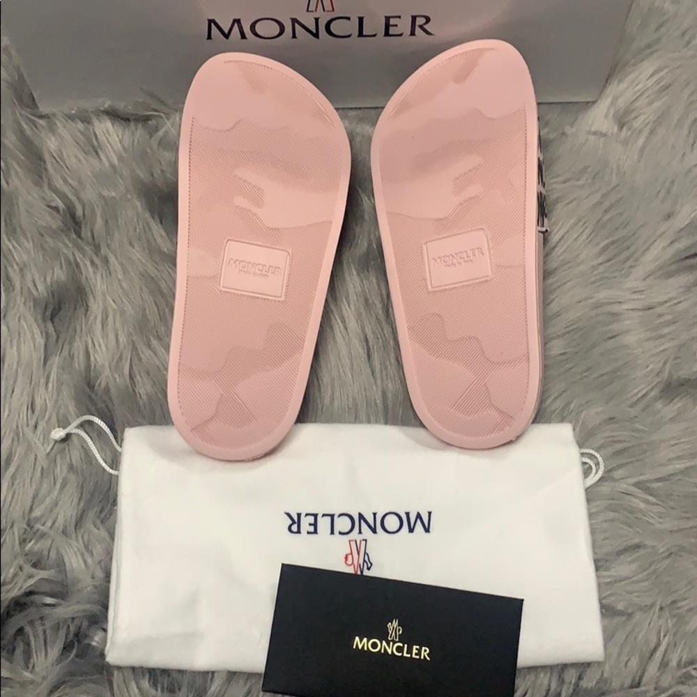 Moncler - Picture 5 of 6